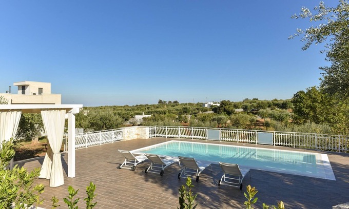 Castellana Grotte Villa | Stylish Trulli with Private Pool for 4 guests in Puglia