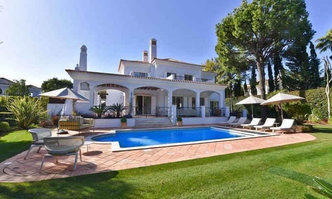 Almancil Villa | Stylish villa with Heatable Pool close to Quinta shopping A386 - Almancil, Algarve