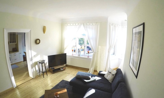 Dresden Apartment | Stylishly renovated old building in a listed city villa near Elbradweg
