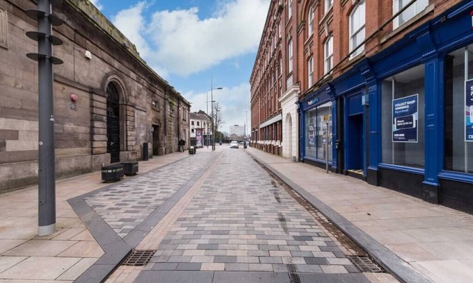 Stoke-on-Trent Apartment | Sublime Stays Webberly Stylish Studios Stoke City Centre 9B