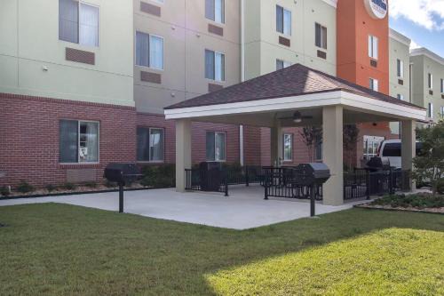 Burnside Hotel | Suburban Studios Donaldsonville - Gonzales