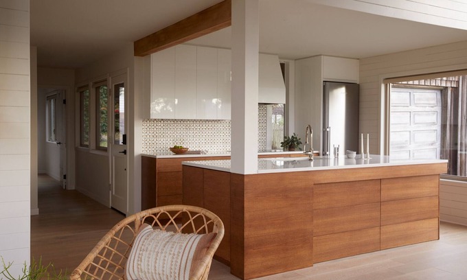 Neahkahnie Beach House | Suil Na Mara - Modern Home with Mountain and Ocean Views