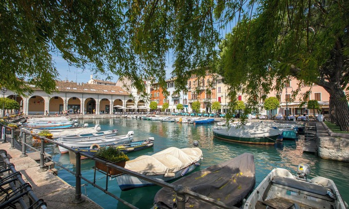 San Benedetto di Lugana Hotel | Suite Ballon - Almavite