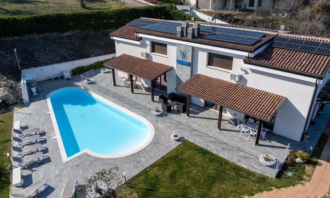 Citta Sant'Angelo Apartment | Suite dei Monti by Interhome