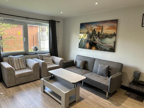 Chorlton-on-Medlock Apartment | Suite-Dreamz-MCR