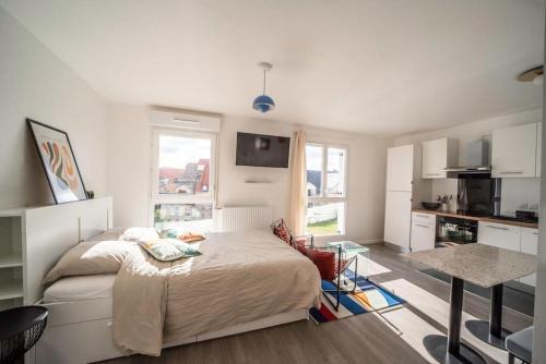 Osny Apartment | Suite POP 92 proche gare, stade de France, Parking