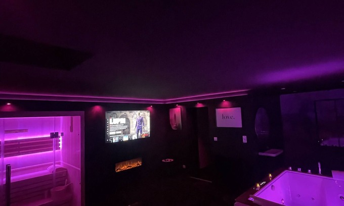 Saint-Jacques - Saint-Roch Apartment | Suite Prestige Jacuzzi, Sauna, Netflix, Disney+