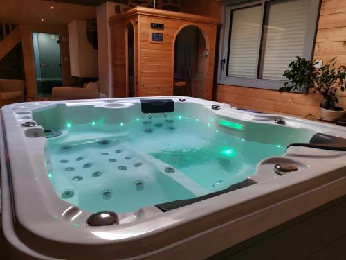 Vieux-Viel House | Suite sauna jacuzzi hammam