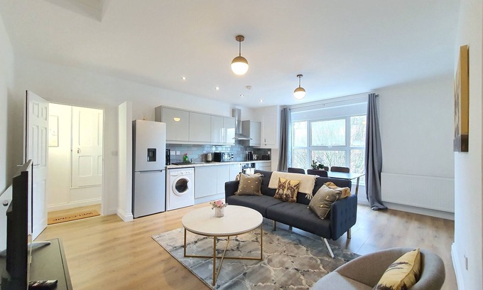 Chatham Apartment | Suites by Rehoboth ★ Medway Heights ★ Chatham Kent