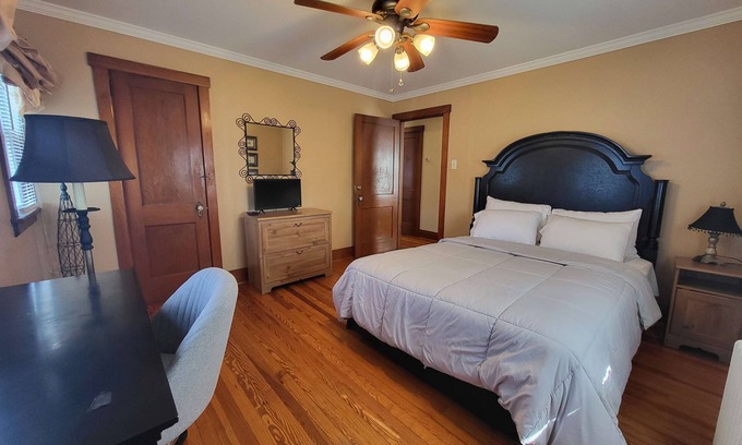 Hershey House | Suites On Chocolate - The Hershey House