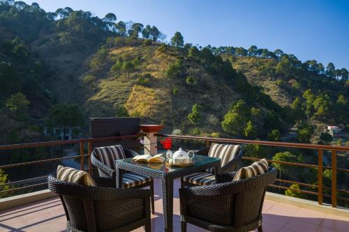 Kasauli Villa | Sukhmani Cottage Hilltop 2-BHK With Open Dining & Common Garden