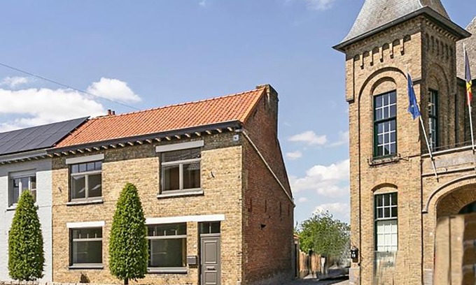 Westouter House | Sulfer7