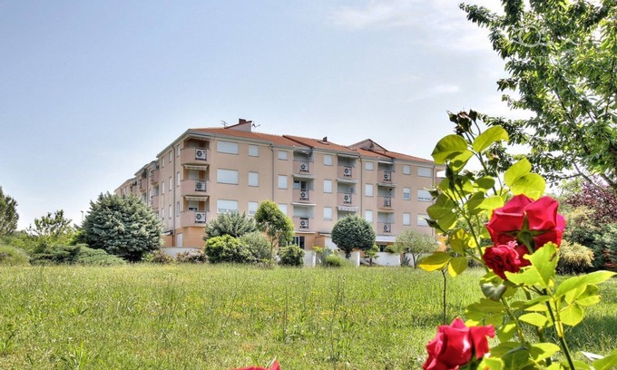 Katoro Apartment | Summer apartment near the beach and all the fun.