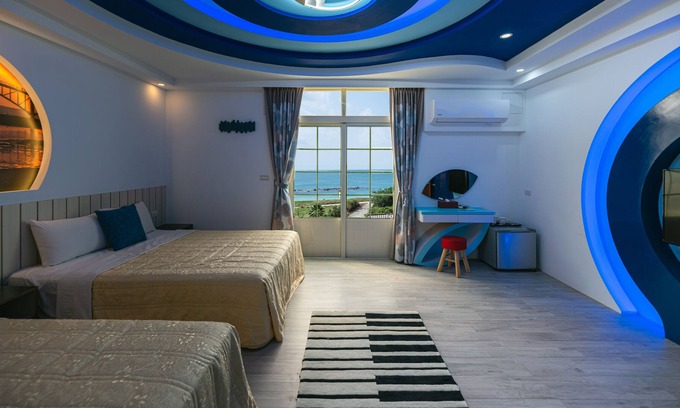 Magong Bed & Breakfast | Summer Blue