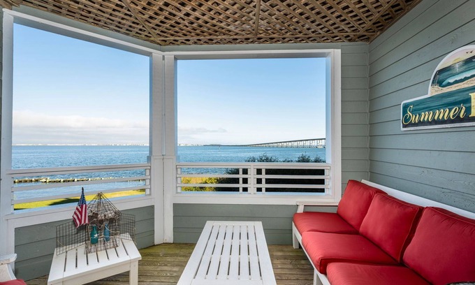 Manteo Condo | Summer Breeze: Soundfront condo, dog friendly, community pool!