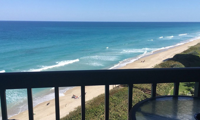 Hutchinson Island South Condo | Summer Breezes & Million $ Ocean View
