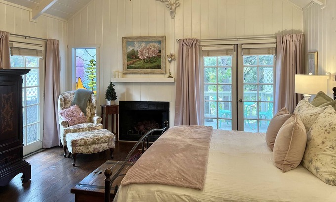 Idyllwild Cottage | SUMMER SPECIAL!! JUNE-AUG $3200 PER MONTH!!!