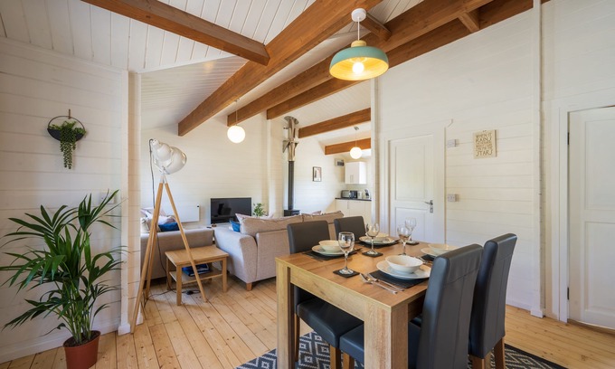 Bude Cabin | Summerleaze Lodge - Stunning Views, Close to Sandy Beaches