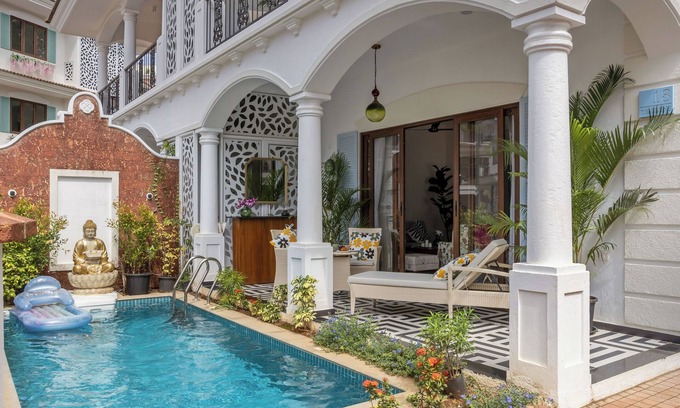 Arpora Villa | SUMMERVILLE - 3BHK LUXURY POOL VILLA WITH ELEVATOR AND GARDEN - NORTH GOA