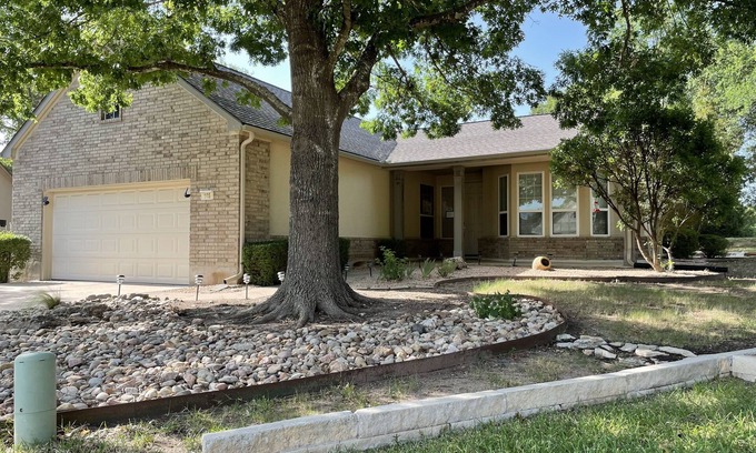 Sun City House | Sun city, Senior community at 105 Peach Blossom circle, Georgetown, TX 78633