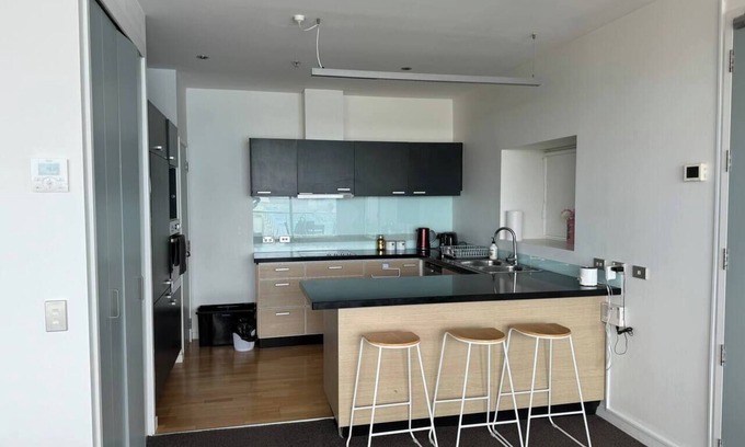 Napier Apartment | Sun-filled Ahuriri Apartment