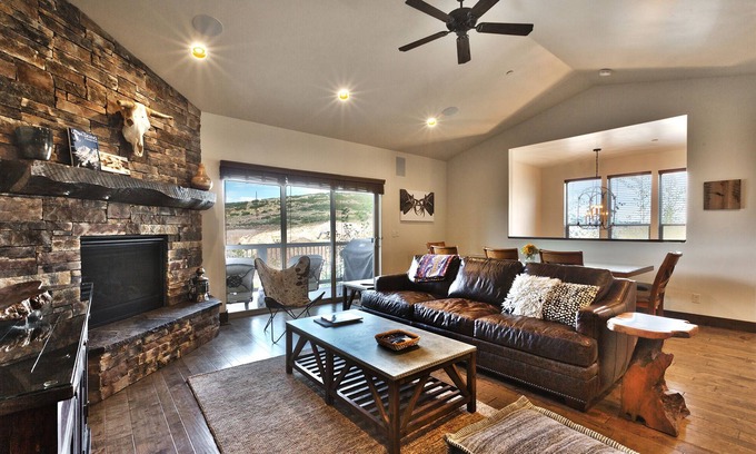 Park City House | Sun-filled Townhouse with Mountain Views!