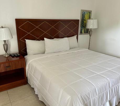 Nassau Hotel | Sun Fun Hotel