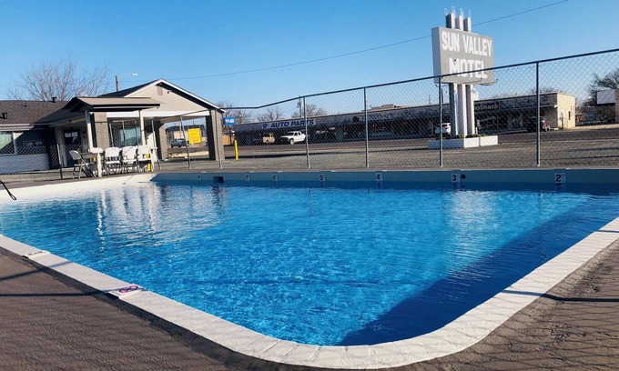 Junction Hotel | Sun Valley Motel