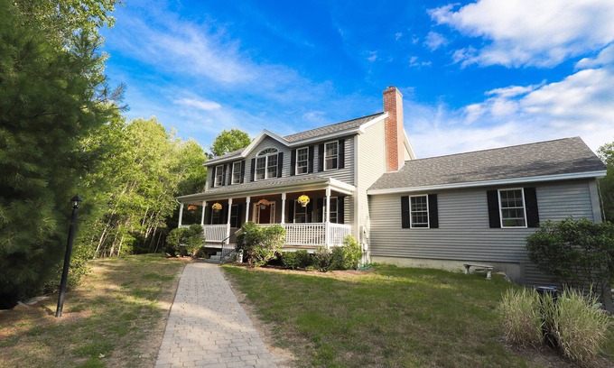 Sunapee House | Sunapee Four Season Getaway with a Mountain View - Foliage, Hiking, Skiing, Lake