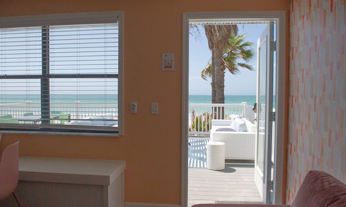 Indian Shores Hotel | Sunburst Inn The Combo - Room 11 & 8