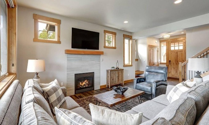Cle Elum House | Suncadia 4 Bdrm Pet Friendly Townhome on Driving Range