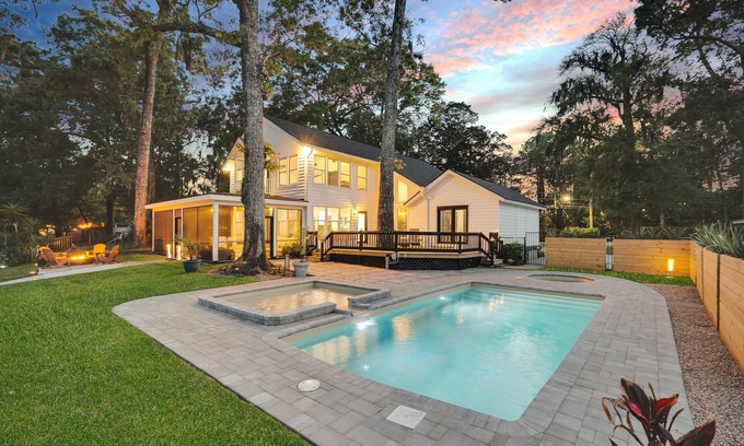 Talahi Island House | Suncrest Solace. Lake. Pool. Spa. Luxury. Yours.