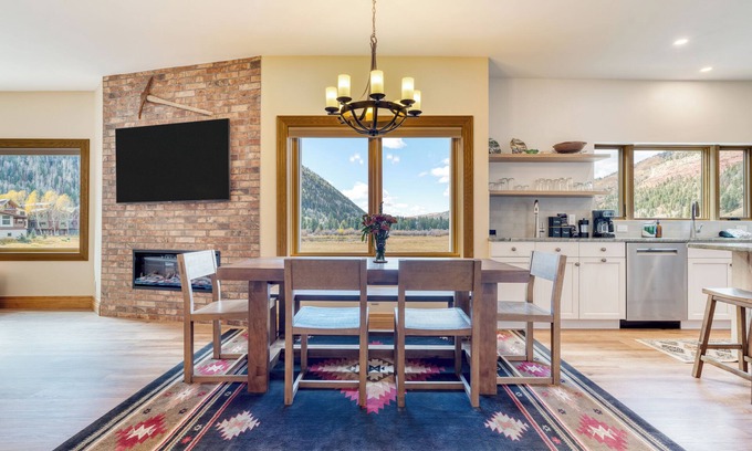 Telluride House | Sundance Condos 202 by AvantStay | Great Condo in Telluride Close to Downtown