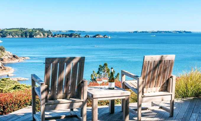 Waiheke Island House | Sundrenched | You've Got It Maid