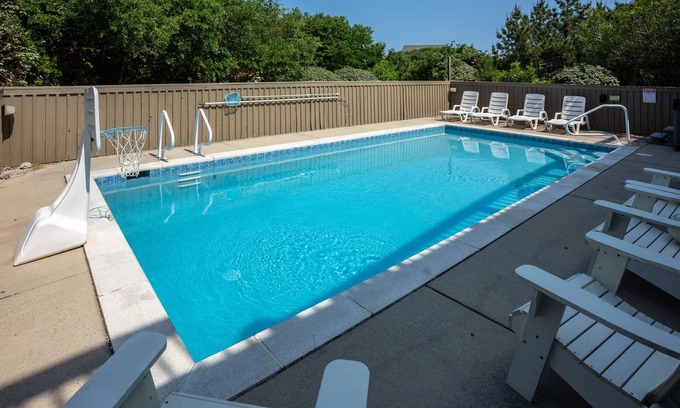 Duck House | Sunkissed OBX Luxury, 6 bedroom, Elevator, Pool, Hot tub in Duck. 10% PROMOTION