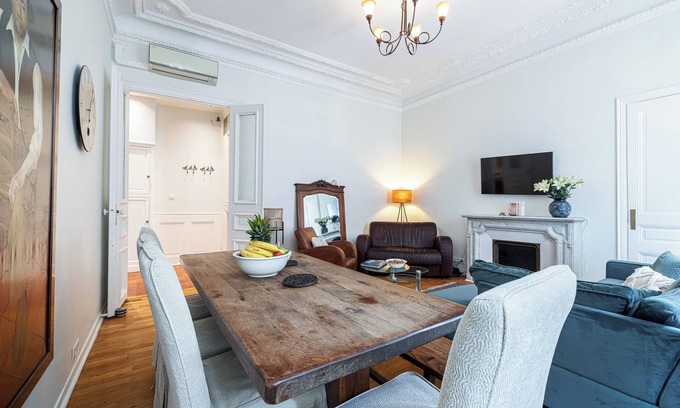 Lepante Quarter Apartment | SunlightProperties - GRACE - Family apartment in Nice centre - Sleeps 6+office