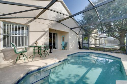 Sunset Ridge House | Sunlit Davenport Family Home with Lanai and Gas Grill!
