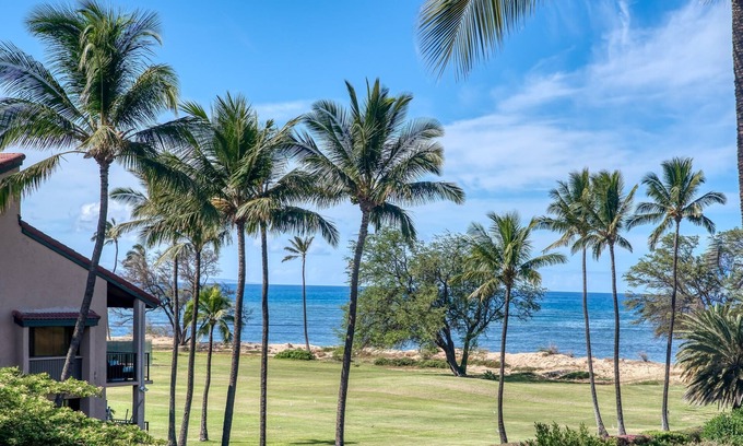 Kihei Condo | Sunny and Soothing Oceanfront Vistas