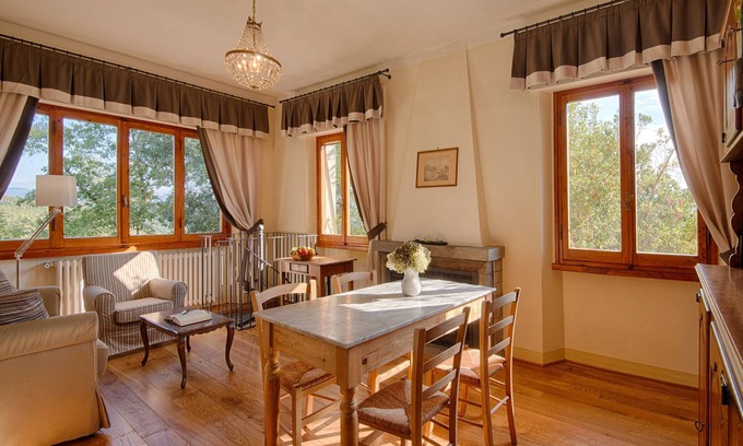 Greve in Chianti Apartment | Sunny apartment on Le Cinciole Organic Wine Farm in Chianti