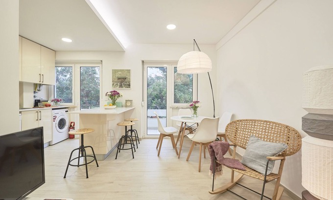 Benfica Apartment | Sunny Apartment w/Amazing Balcony, by TimeCooler