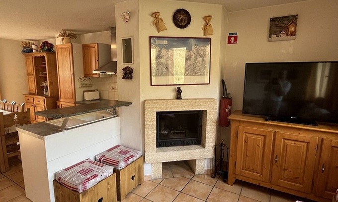 Plagne Soleil House | Sunny chalet on slopes, 5 bedrooms, pet-friendly