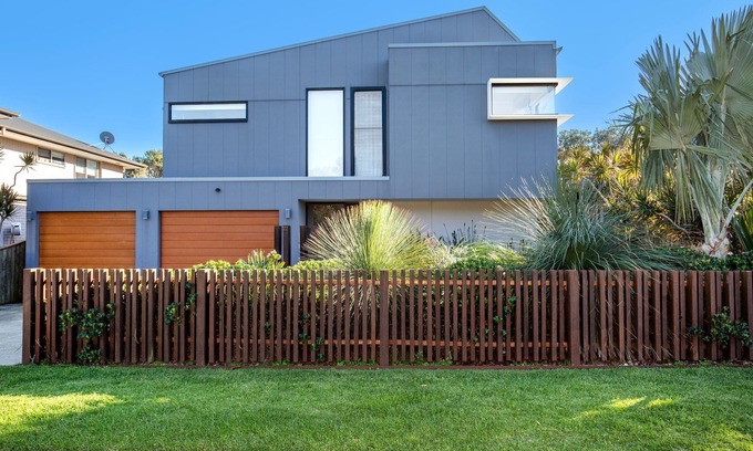 Shoalhaven Heads House | Sunny Daze - Direct Beach Access