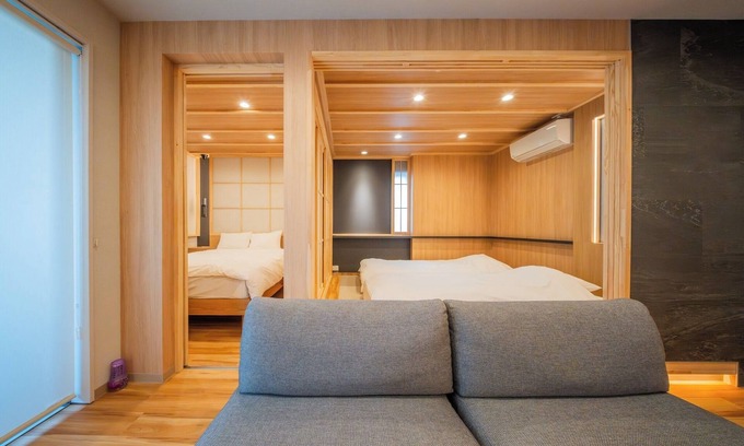 Sugamo Hotel | Sunny Fully equipped with Wifi Spacious family r/Toshima-ku Tokyo