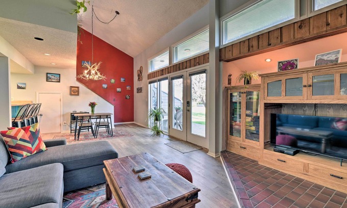 Pagosa Springs Condo | Sunny Pagosa Springs Escape w/Deck & Views!
