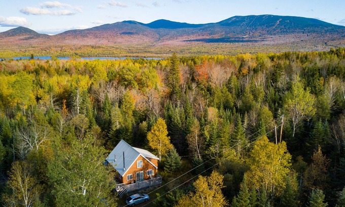 Rangeley House | Sunny Private Nature Chalet -Rangeley/Saddleback