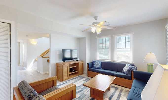 Buxton House | Sunny townhouse w/ocean view, private W/D, central AC, and pool access