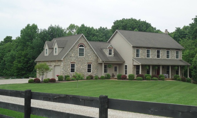 Amanda Apartment | Sunrise Apartment- Peaceful Country Setting