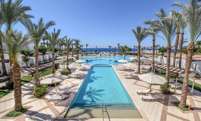 El Hadaba Hotel | Sunrise Views, Spa Days & Family Fun All in One Place l 3 Family-friendly Rooms