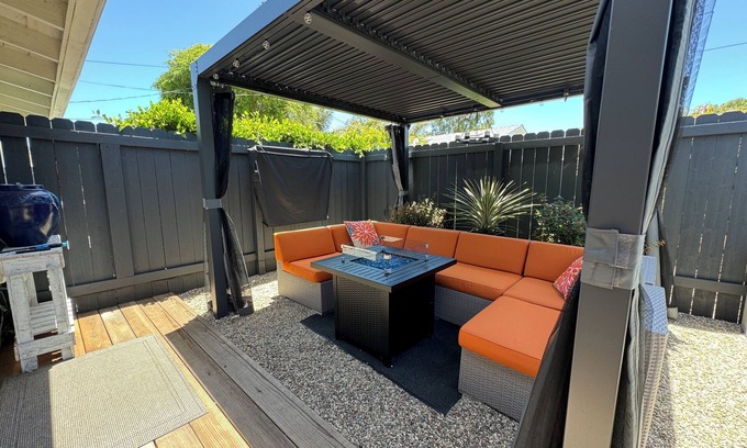 West Mesa Apartment | Sunrize Destinations - Newly refreshed studio on the Mesa in Santa Barbara