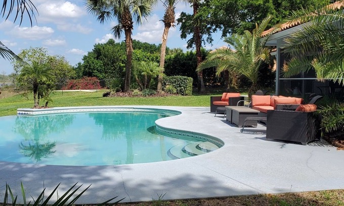 Groveland House | Sunset Cove | 3 Bed, 3 Bath